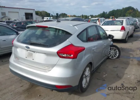2016 Ford Focus Se z USA, uszkodzony, nr VIN 1FADP3K20GL204356